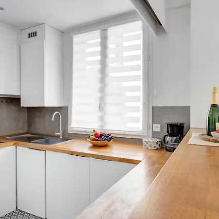 Bnbnook - Stylish 2br - Pompidou & De *